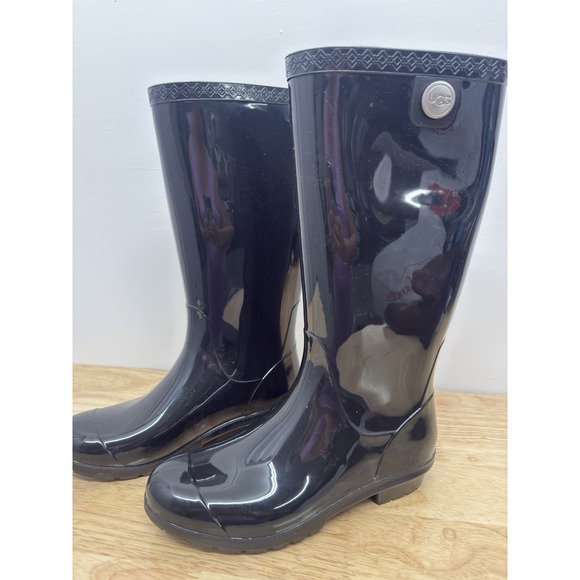 UGG Womens Shaye Rain Snow Sheepskin‎ Insole Boot Black NWOT Size 6 #54 - Picture 2 of 9